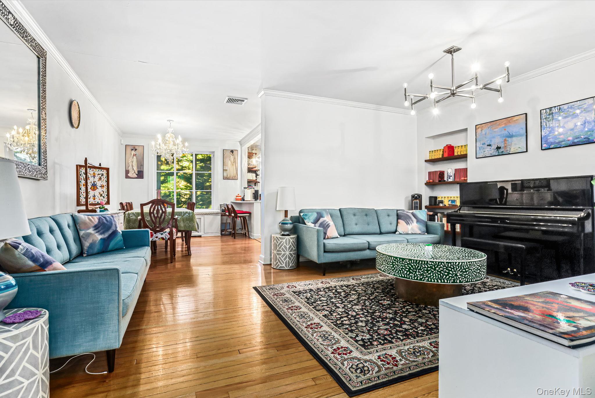 #4 photo, 3 Park Avenue Terrace, Bronxville , NY 10708