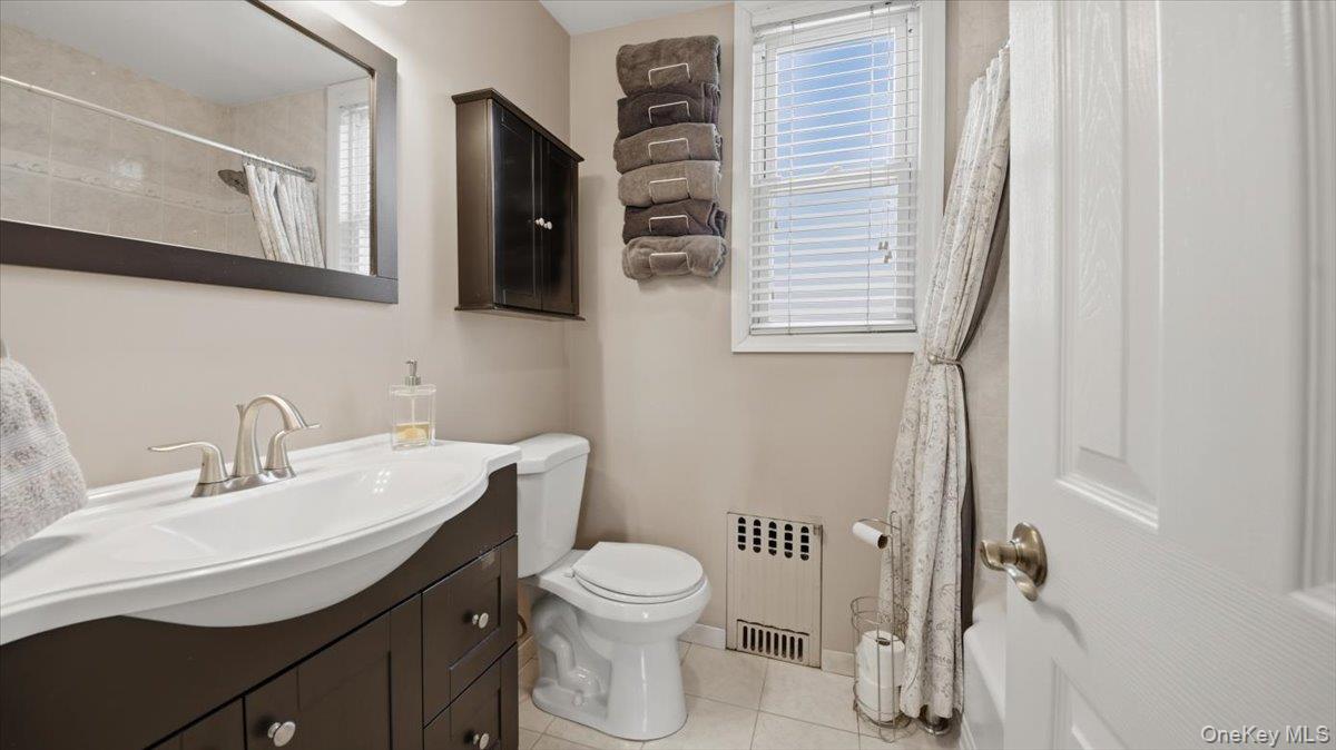 #17 photo, 3343 Agar Place, הברונקס Bronx , NY 10465