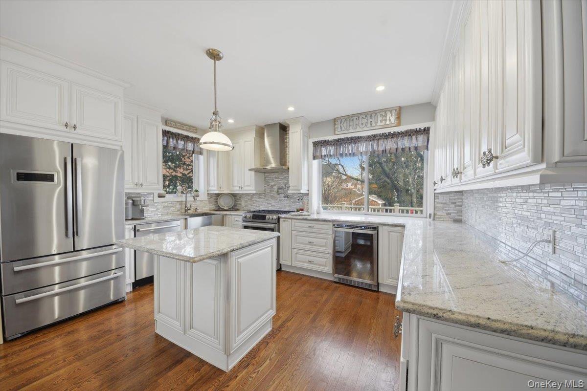 #7 photo, 3343 Agar Place, הברונקס Bronx , NY 10465