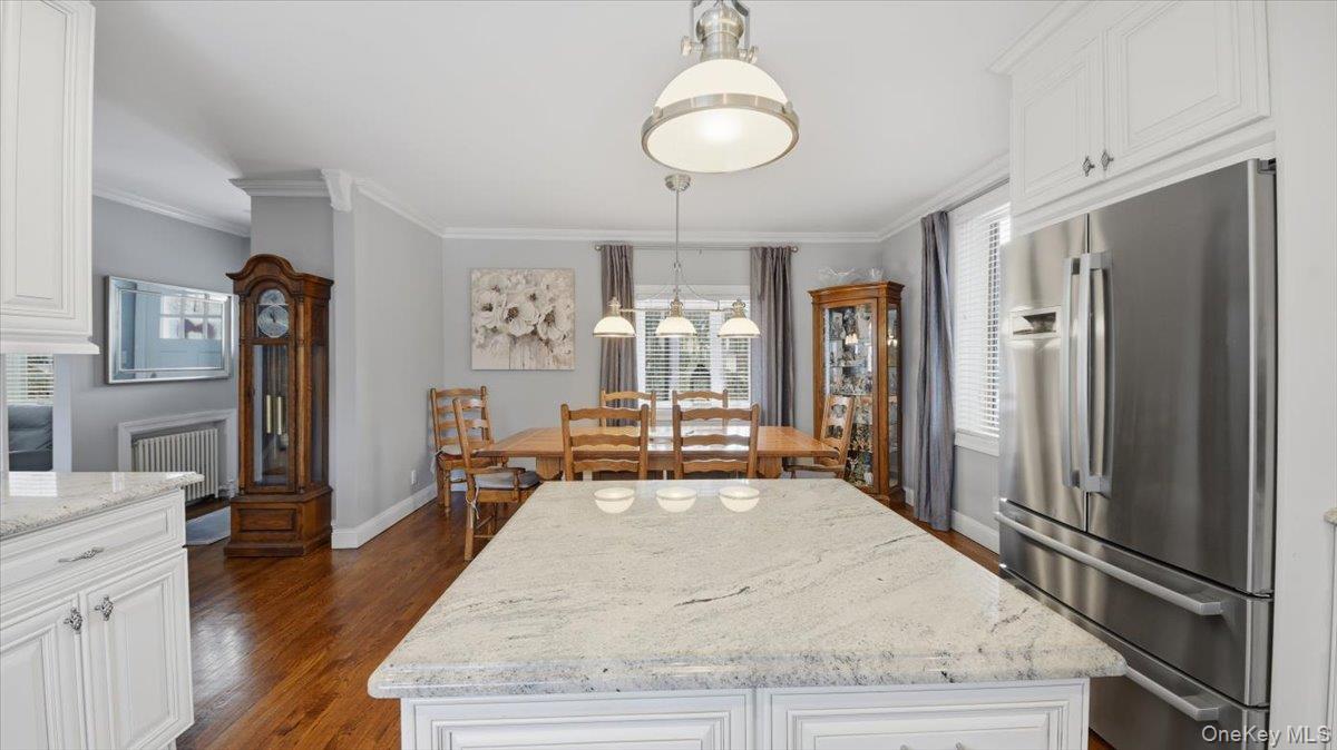 #9 photo, 3343 Agar Place, הברונקס Bronx , NY 10465