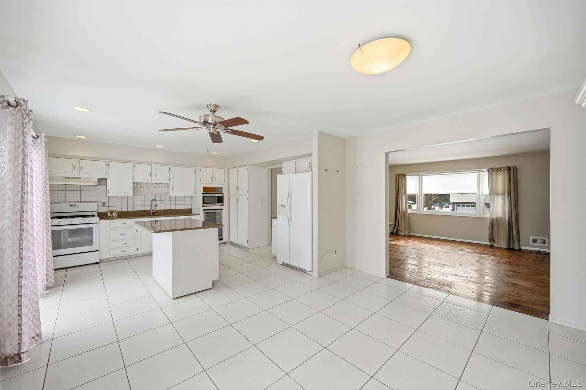 #6 photo, 40 Pittsford Way, Nanuet , NY 10954