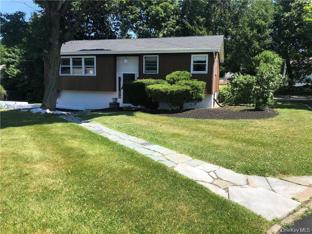 #2 photo, 35 Oxford Road, New Windsor , NY 12553