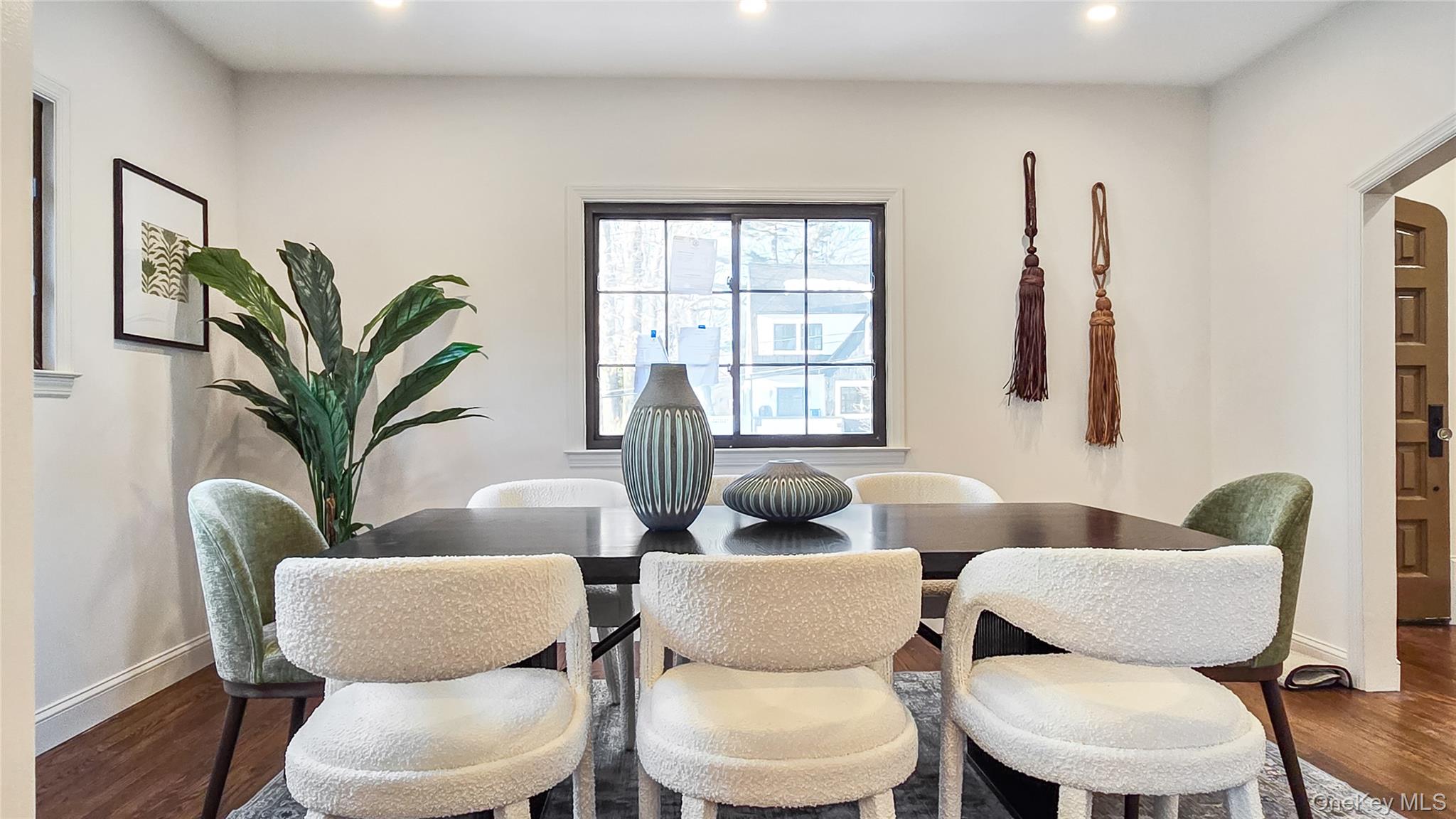 #3 photo, 18 Lakeside Drive, New Rochelle , NY 10801