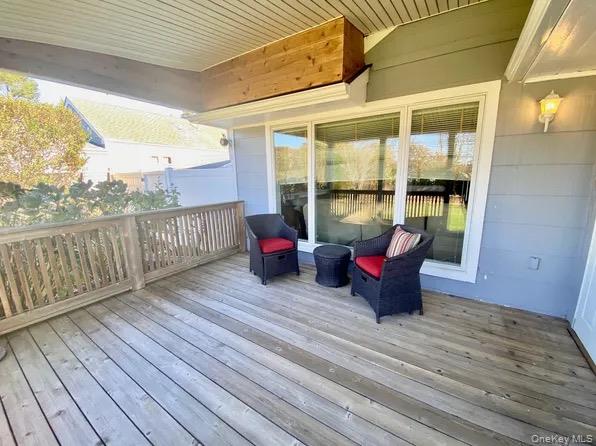 #18 photo, 16 Osceola Lane, Southampton , NY 11968