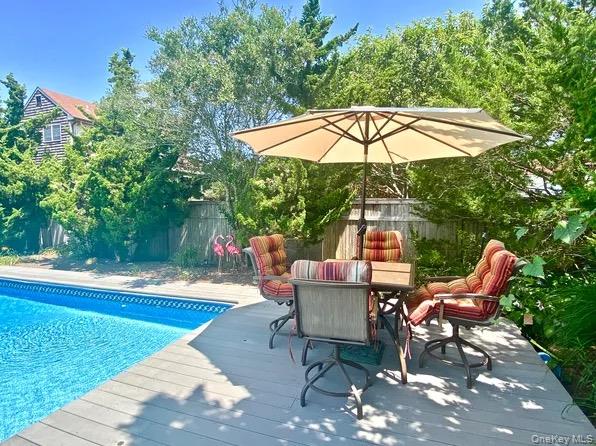 #3 photo, 16 Osceola Lane, Southampton , NY 11968