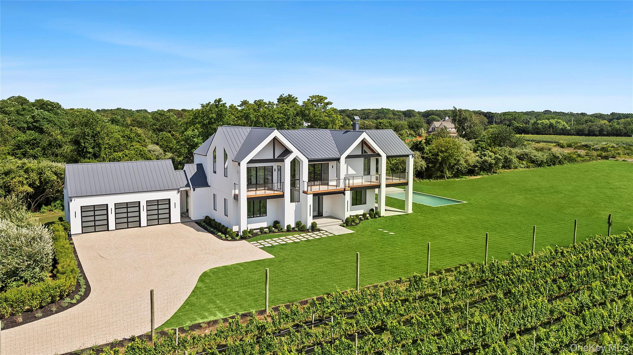 #1 photo, 19620 Soundview Avenue, Саффолк ‖ Southold , NY 11971