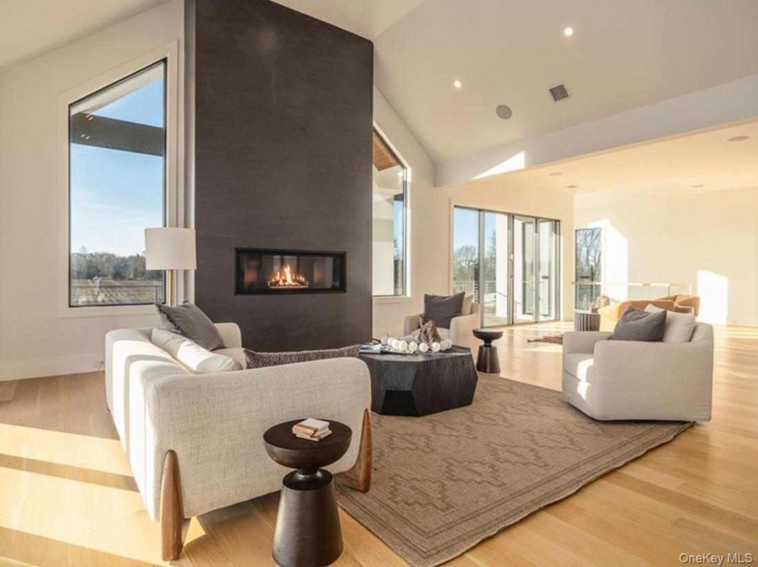 #17 photo, 19620 Soundview Avenue, Саффолк ‖ Southold , NY 11971