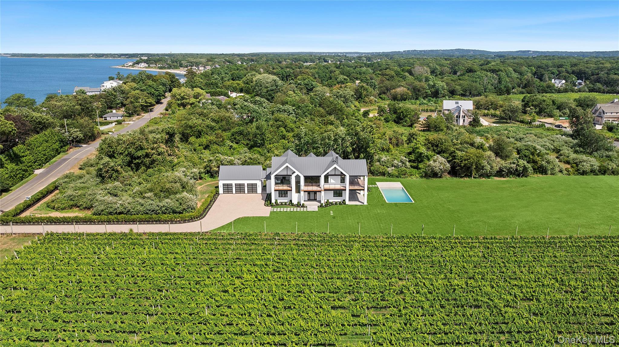 #3 photo, 19620 Soundview Avenue, Саффолк ‖ Southold , NY 11971