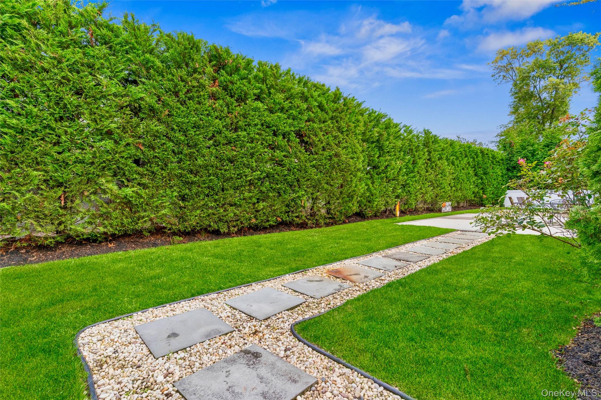 #12 photo, 262 Channon Road, Hewlett , NY 11557