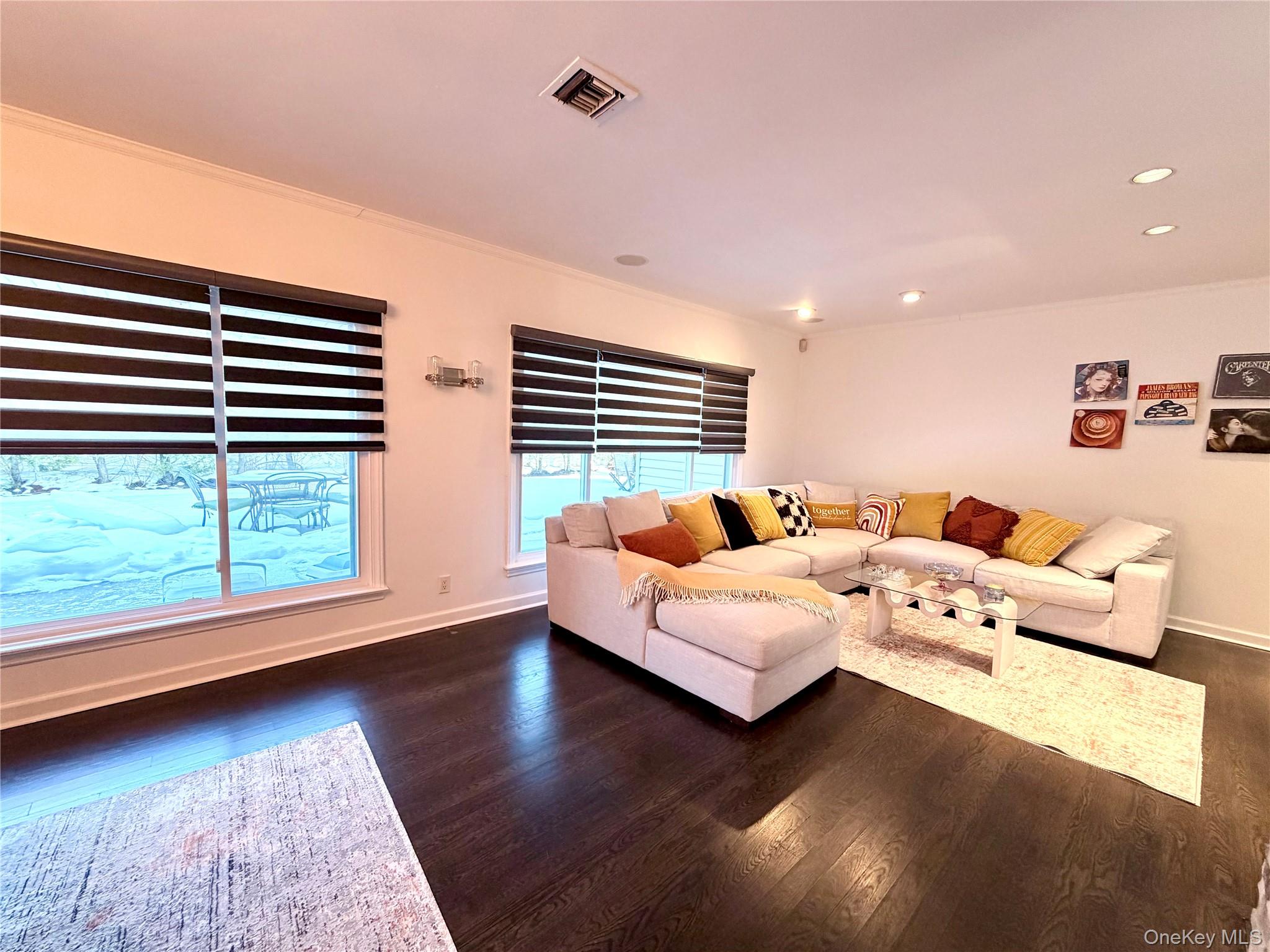 #15 photo, 262 Channon Road, Hewlett , NY 11557