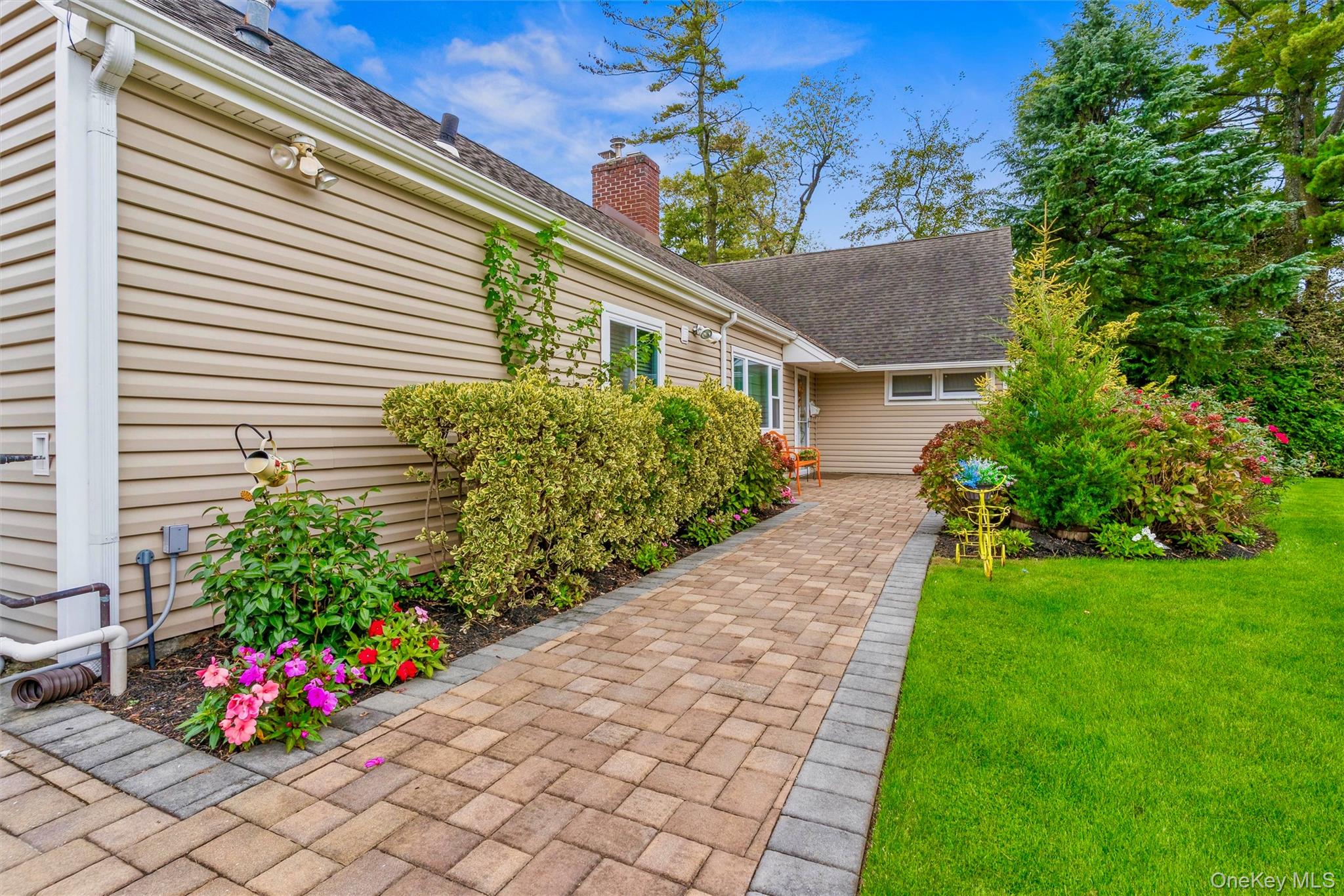 #9 photo, 262 Channon Road, Hewlett , NY 11557