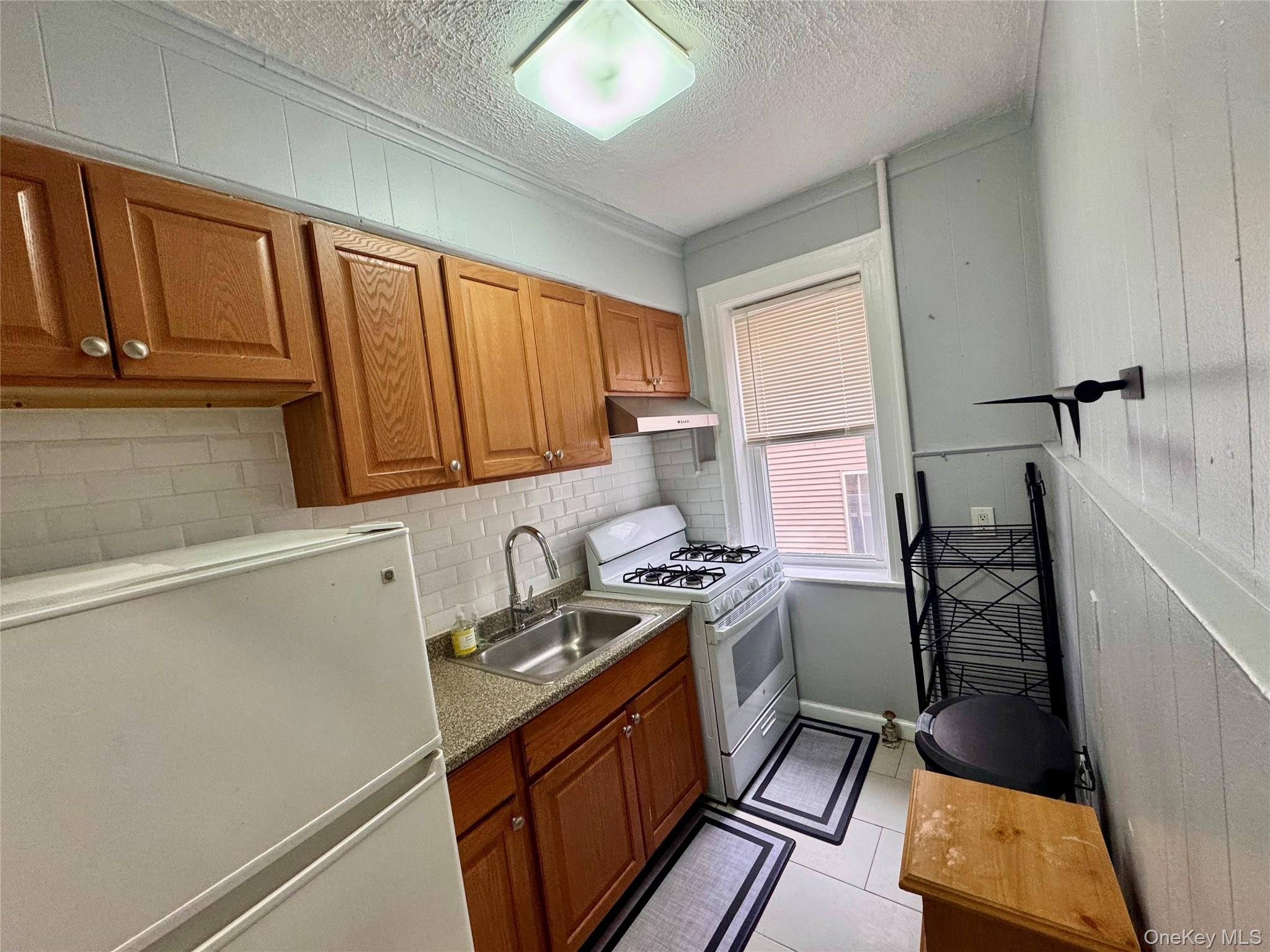 #12 photo, 645 E Beech Street, Long Beach , NY 11561