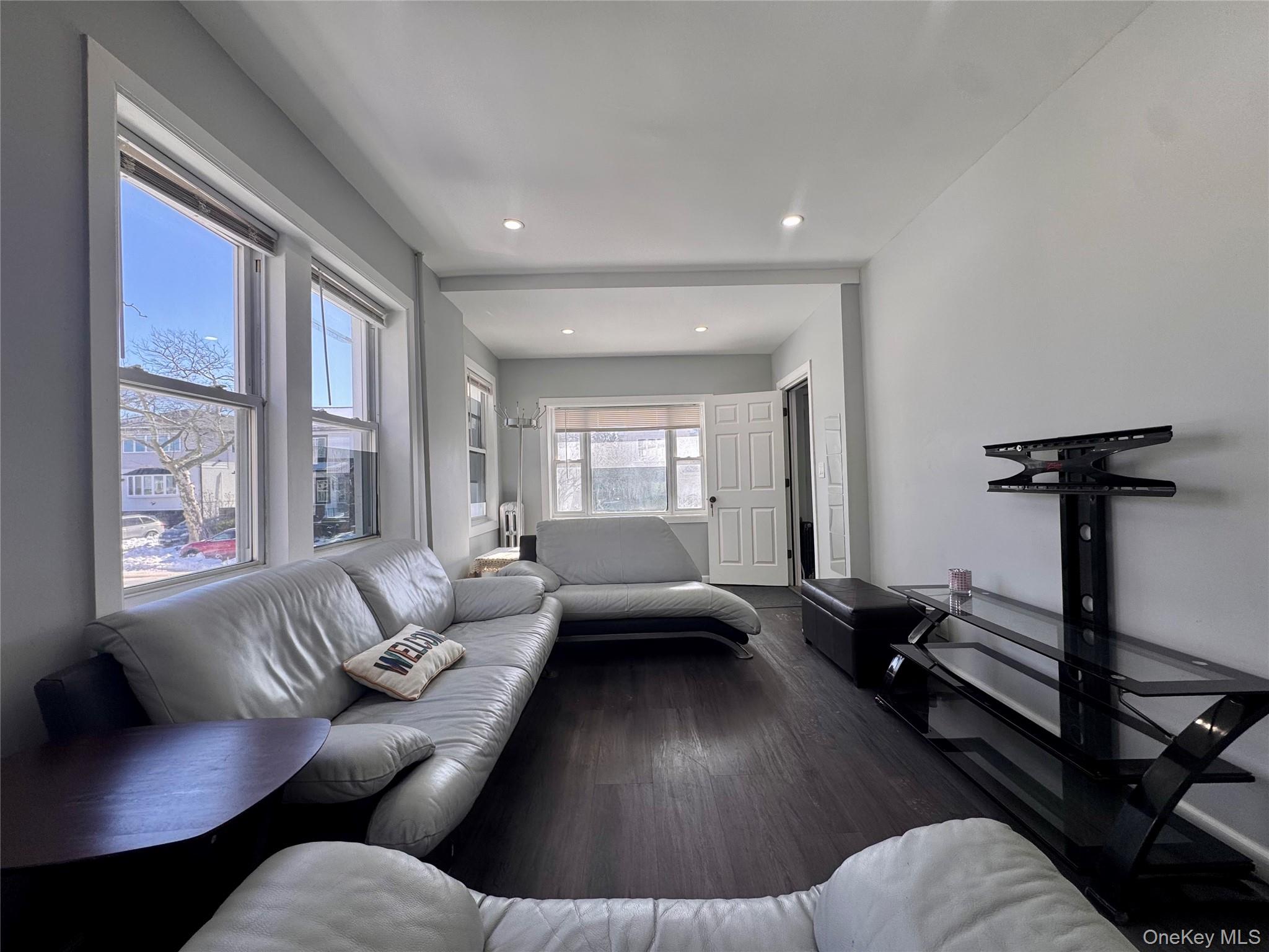 #15 photo, 645 E Beech Street, Long Beach , NY 11561