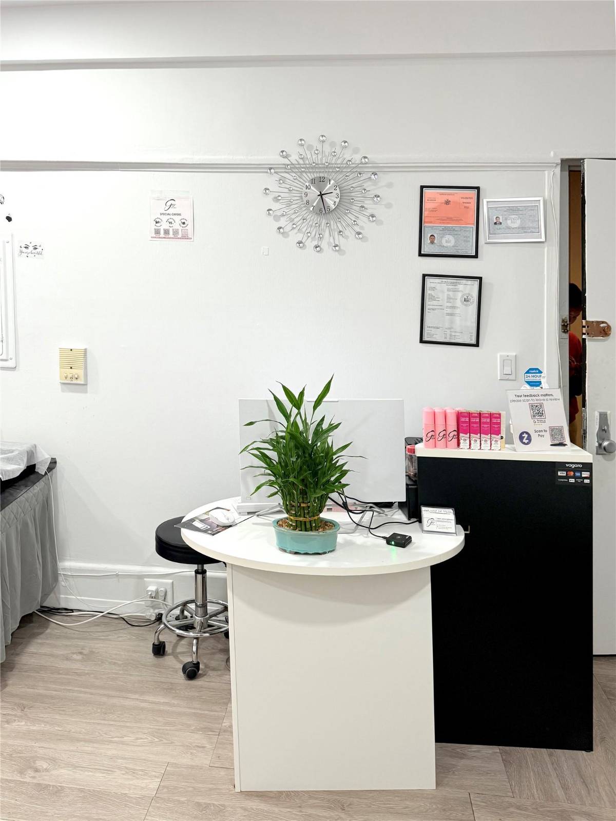 #2 photo, 1220 Lexington Avenue, Unit #2E, מנהטן Manhattan , NY 10028