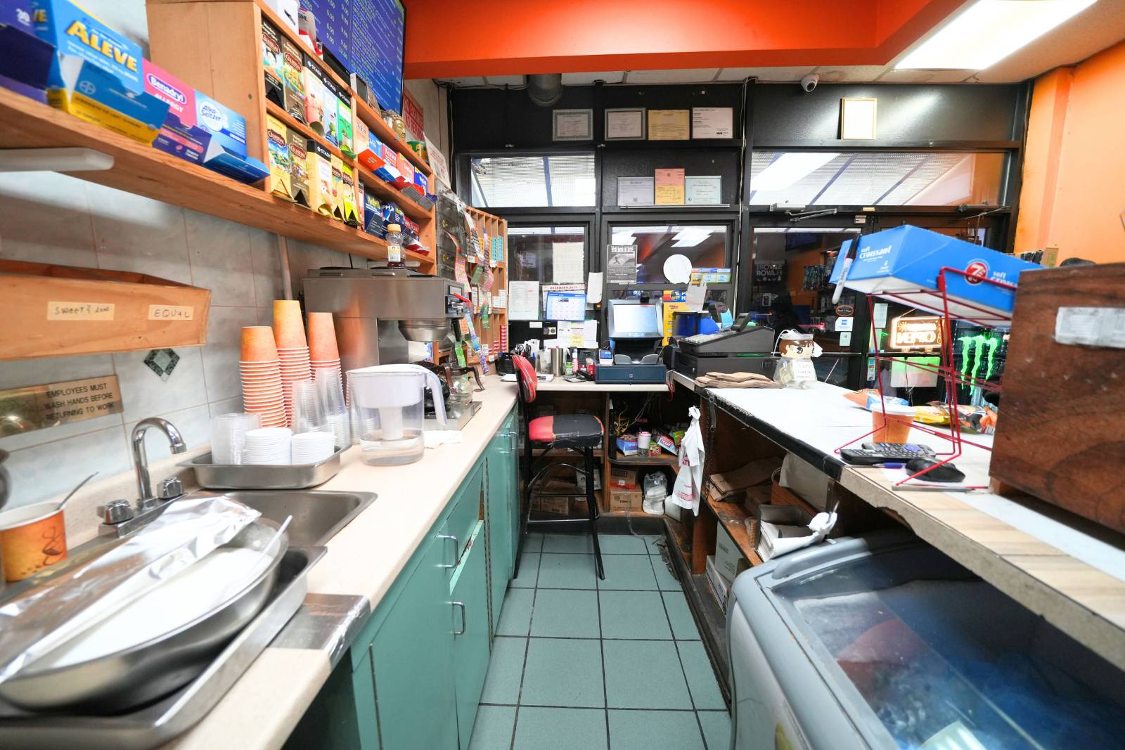 #8 photo, 21-72 21st Street, Astoria, New York 11105, Queens, 皇后区 阿士多利亚 Astoria , NY 11105