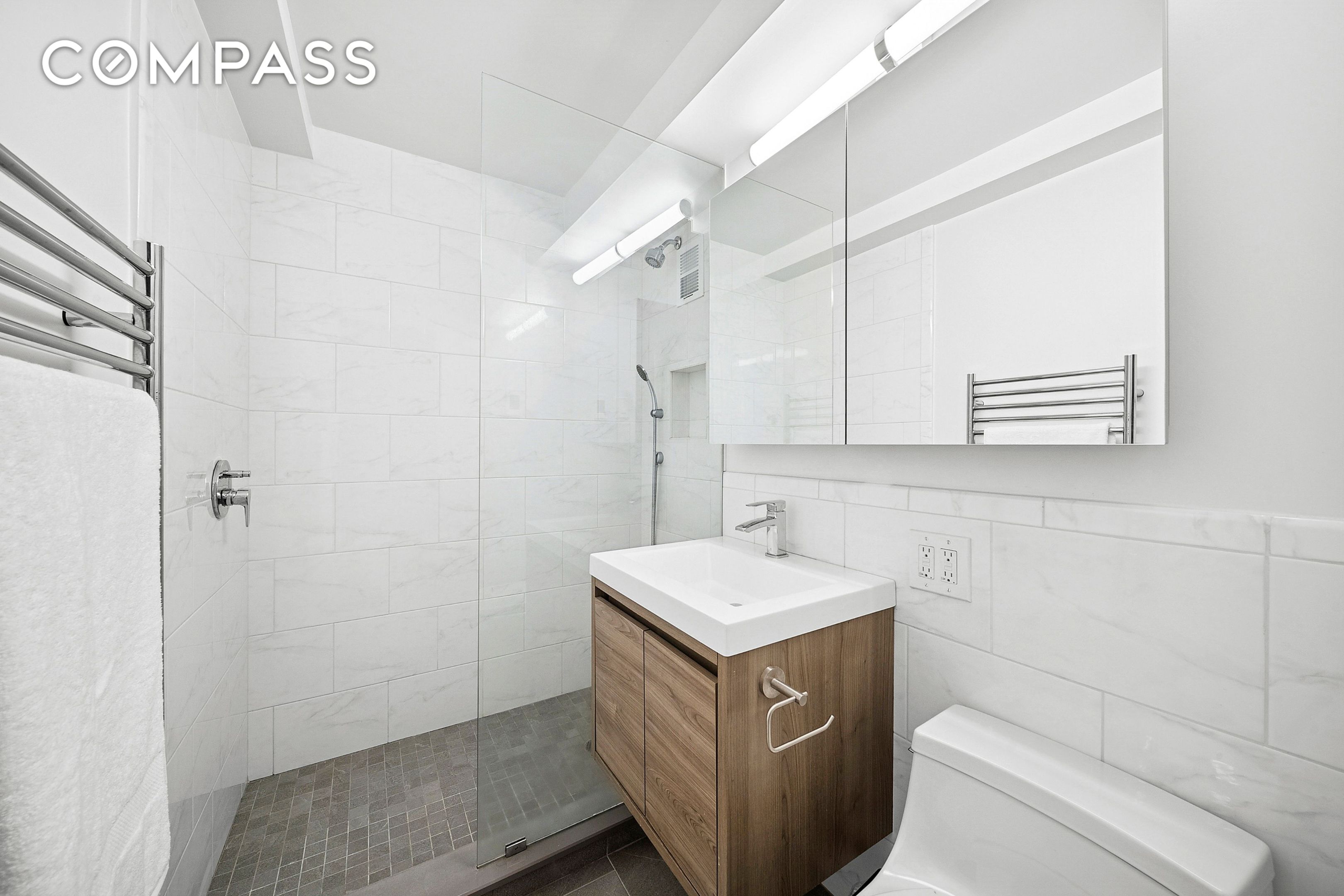 #5 photo, 54 W 16th Street, 맨해튼 Flatiron , NY 10011