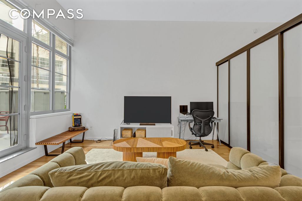 #5 photo, 27-28 Thomson Avenue, 皇后区 长岛城 Long Island City , NY 11101