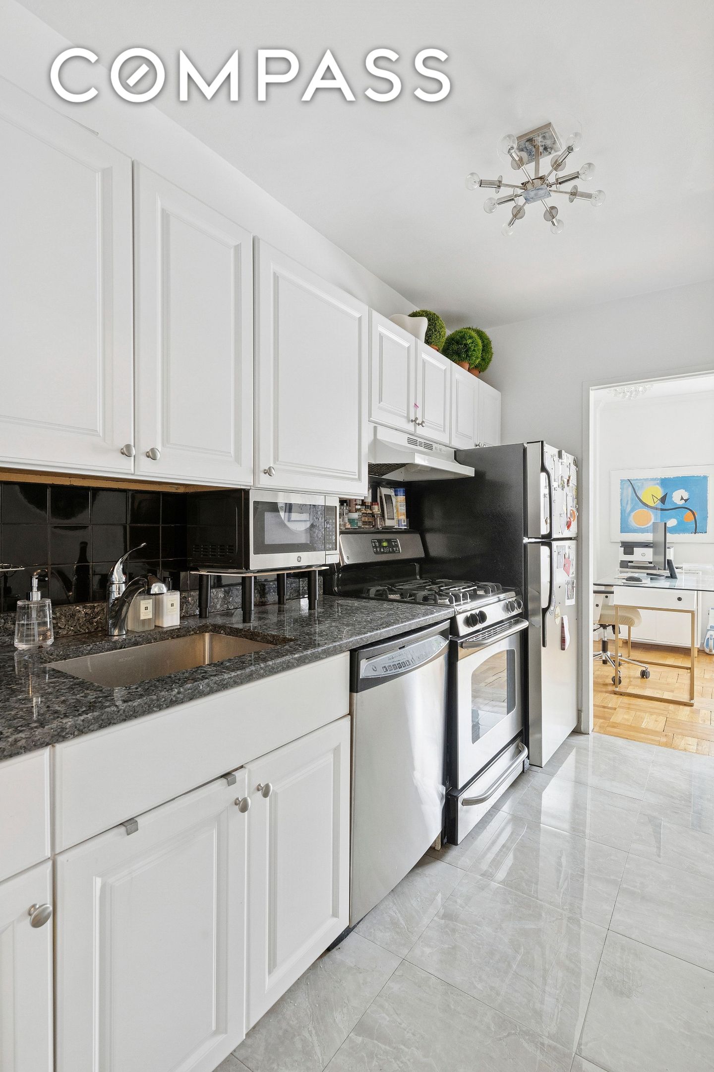 #5 photo, 311 E 71st Street, מנהטן Lenox Hill , NY 10021