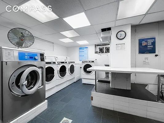 #11 photo, New York City, Midtown East , NY 10017