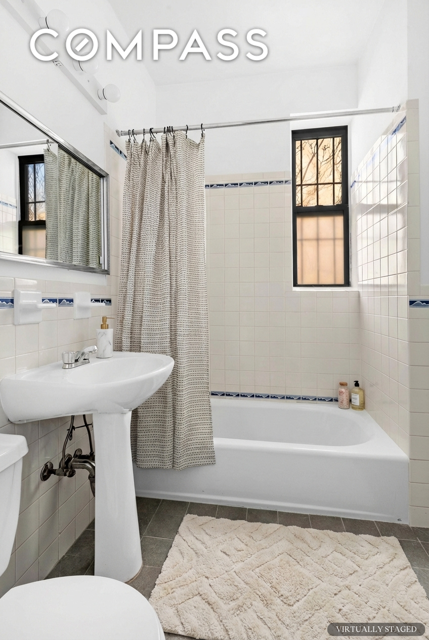 #11 photo, 199 E 7th Street, East Village , NY 10009