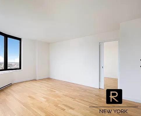 #8 photo, 330 E 38th Street, Murray Hill , NY 10016