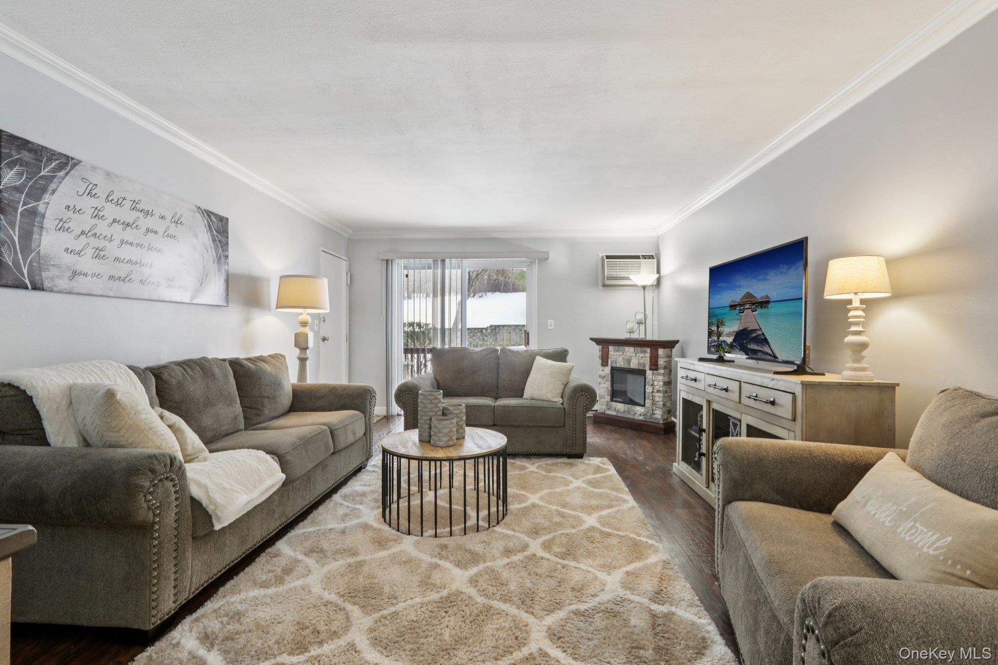 #6 photo, 15 Crescent Drive, Thiells , NY 10984