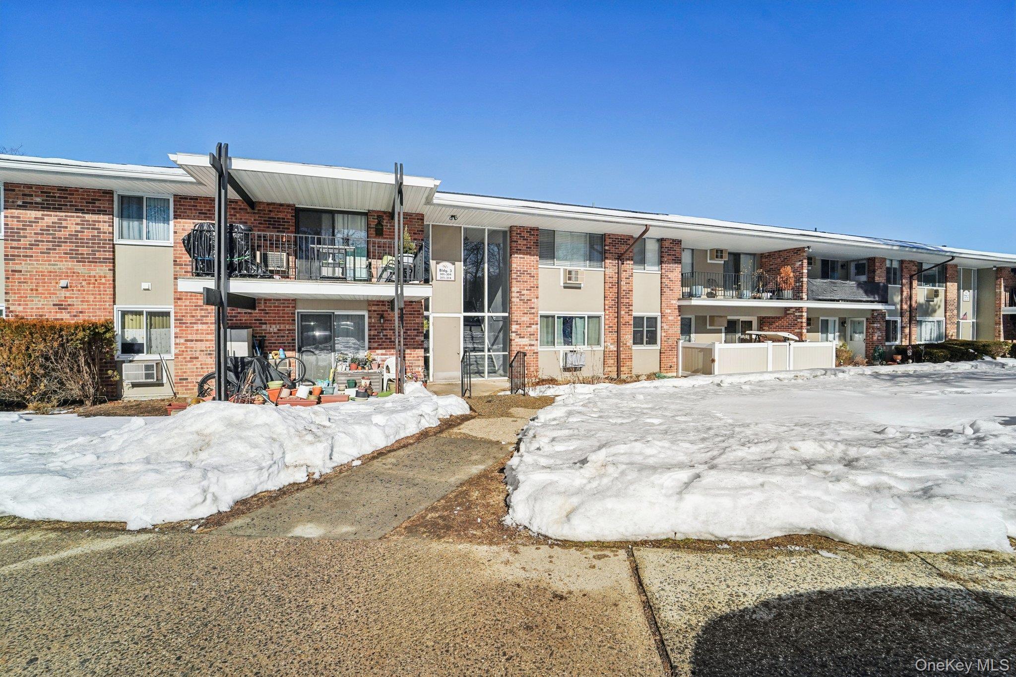 #2 photo, 311 Old Country Road, Elmsford , NY 10523