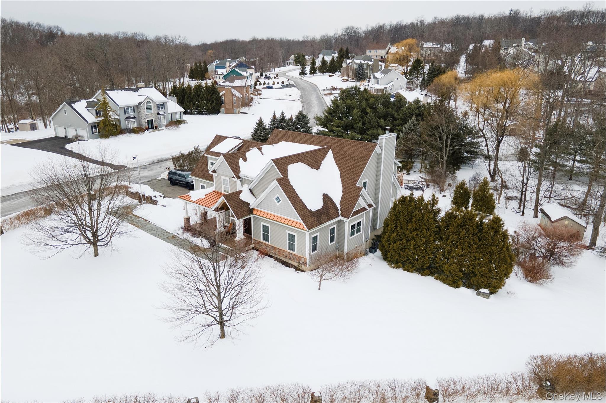 #2 photo, 1016 Forest Glen, New Windsor , NY 12553