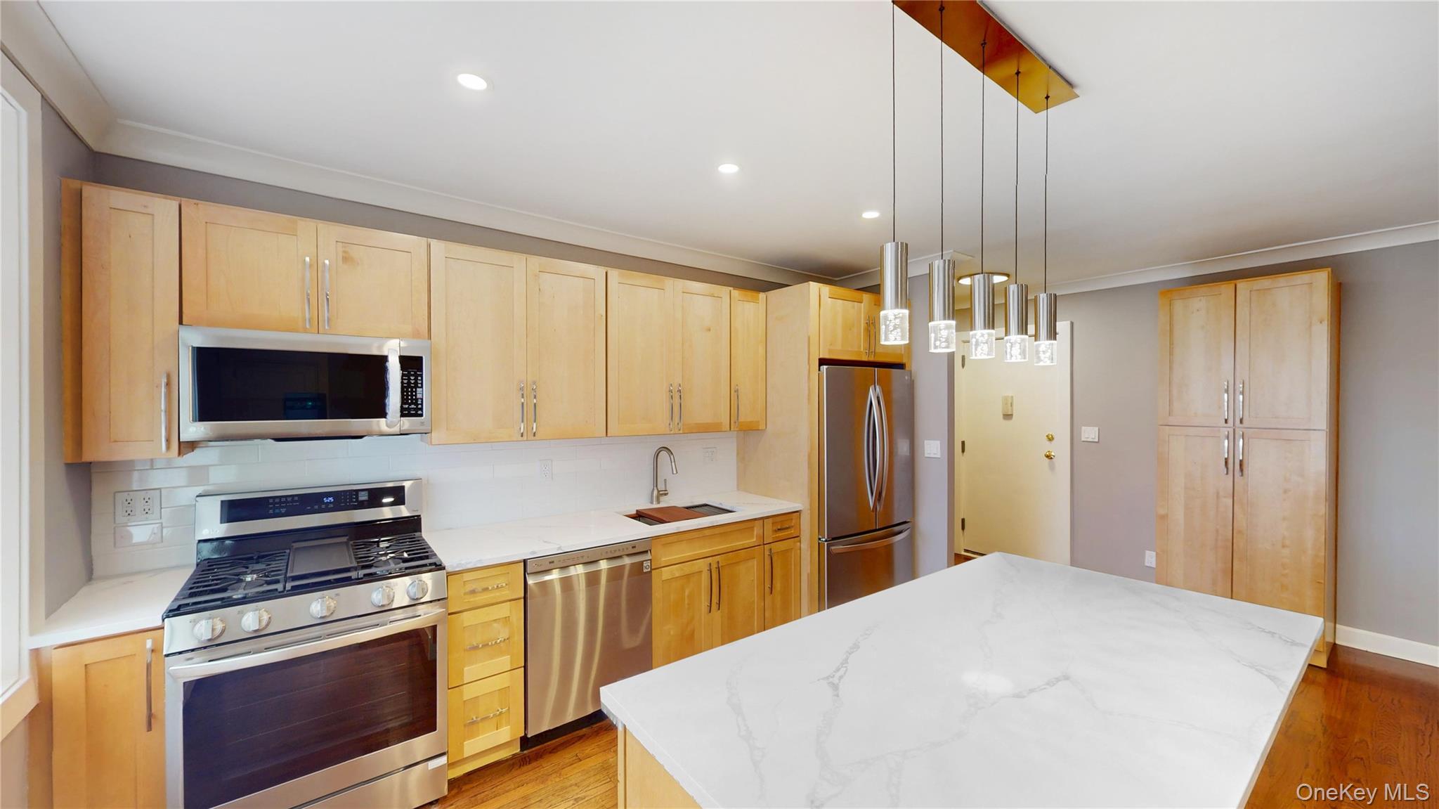 #8 photo, 1133 Midland Avenue, Bronxville , NY 10708