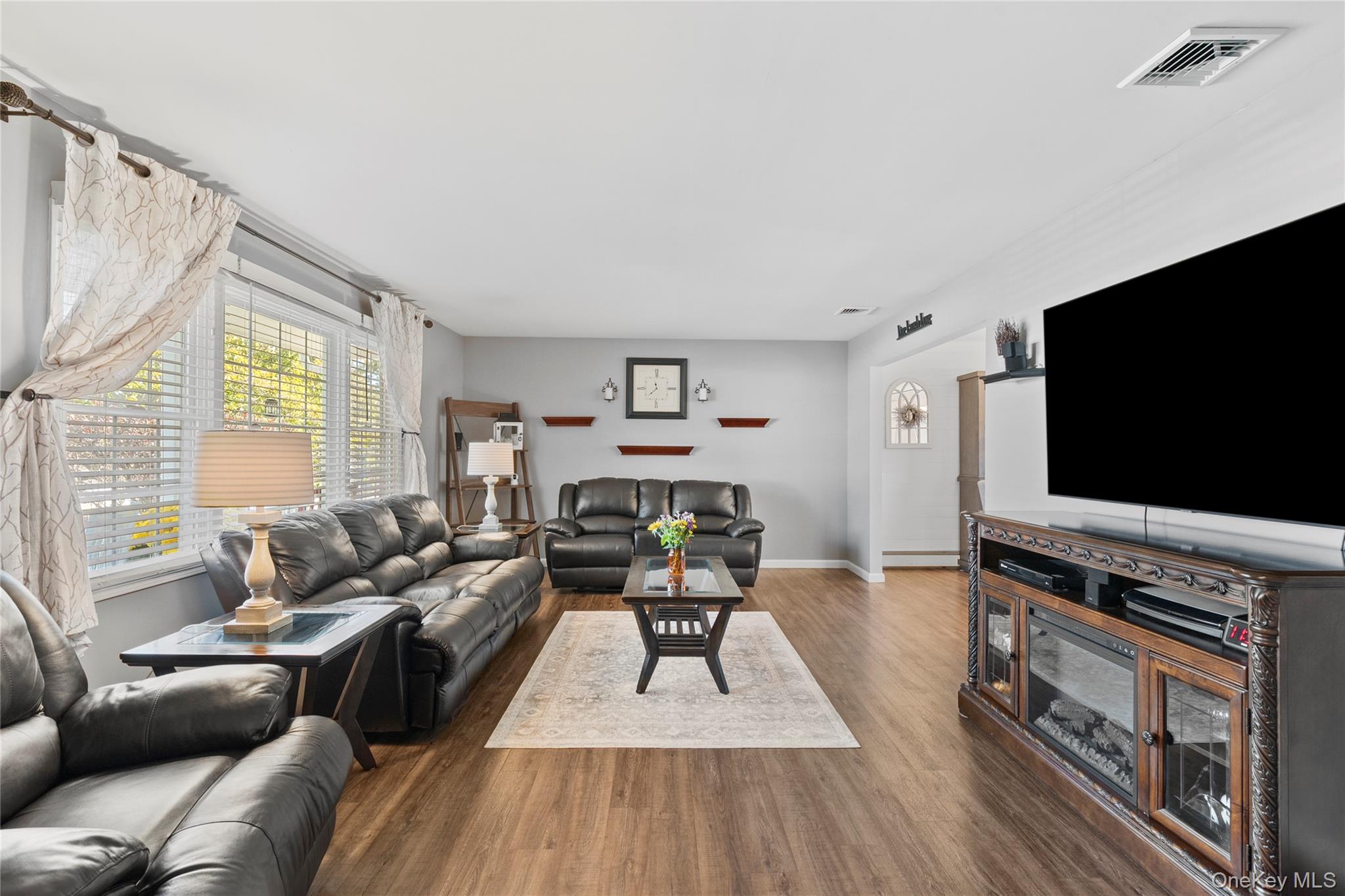 #11 photo, 231 46th Street, מחוז סאפוק Lindenhurst , NY 11757