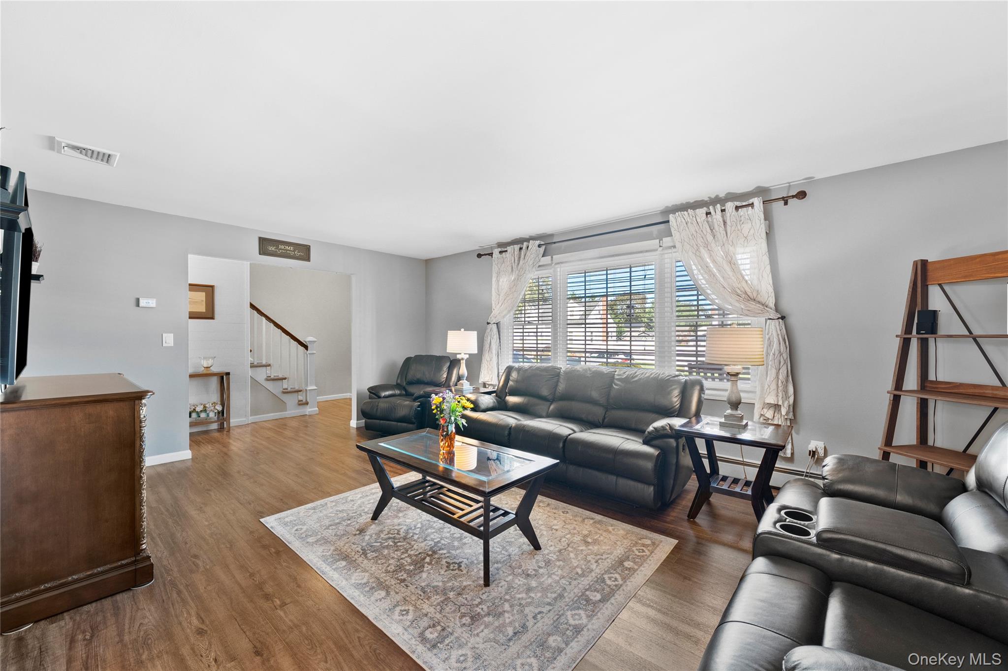 #13 photo, 231 46th Street, מחוז סאפוק Lindenhurst , NY 11757