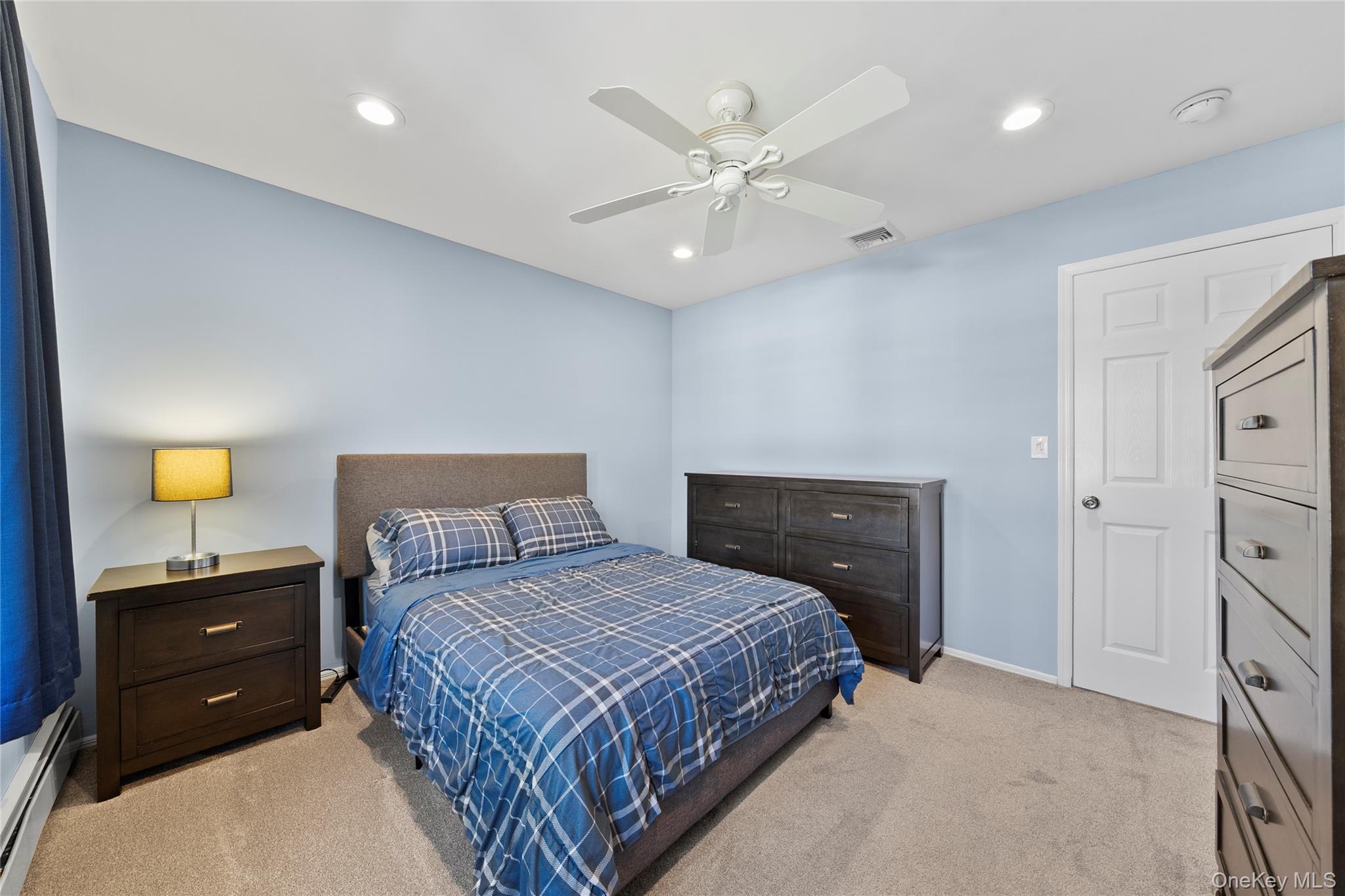 #19 photo, 231 46th Street, מחוז סאפוק Lindenhurst , NY 11757