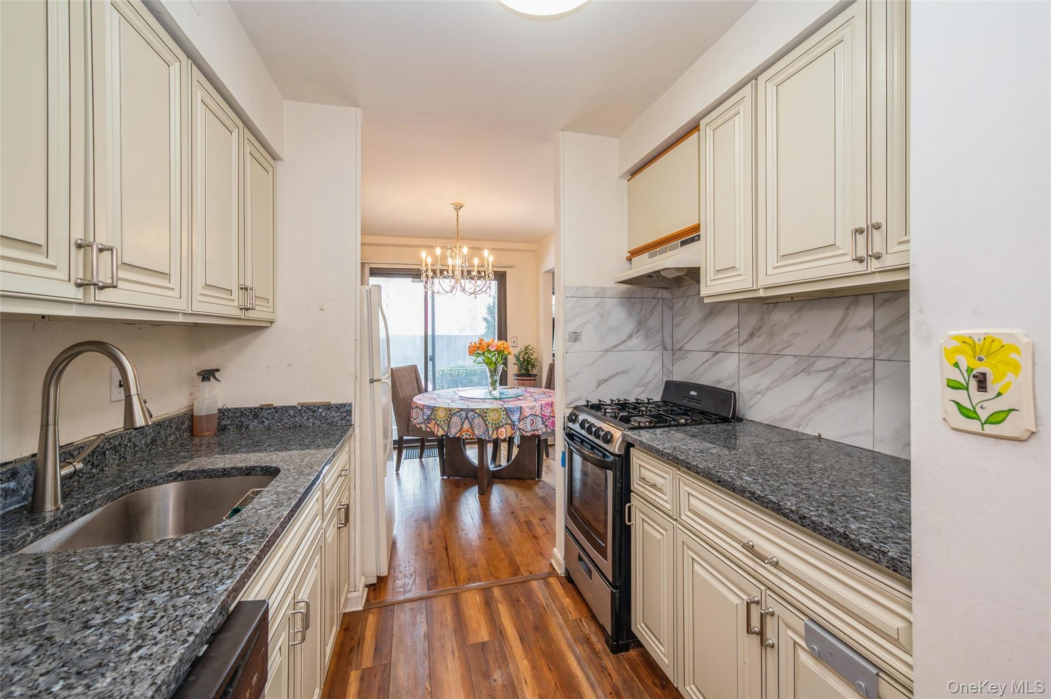 #9 photo, 216 Fulton Street, Farmingdale , NY 11735