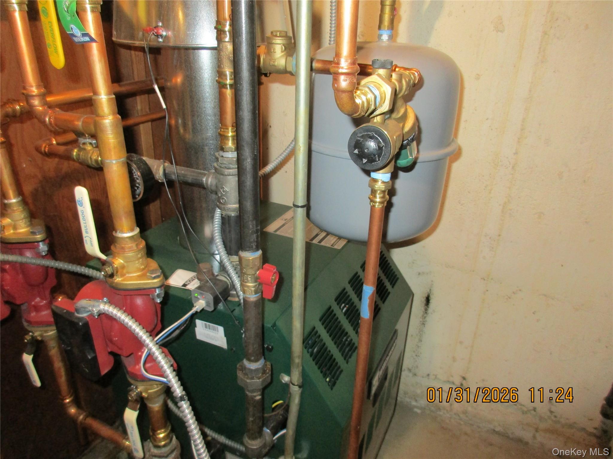 #18 photo, 62-37 69TH Place, Middle Village , NY 11379