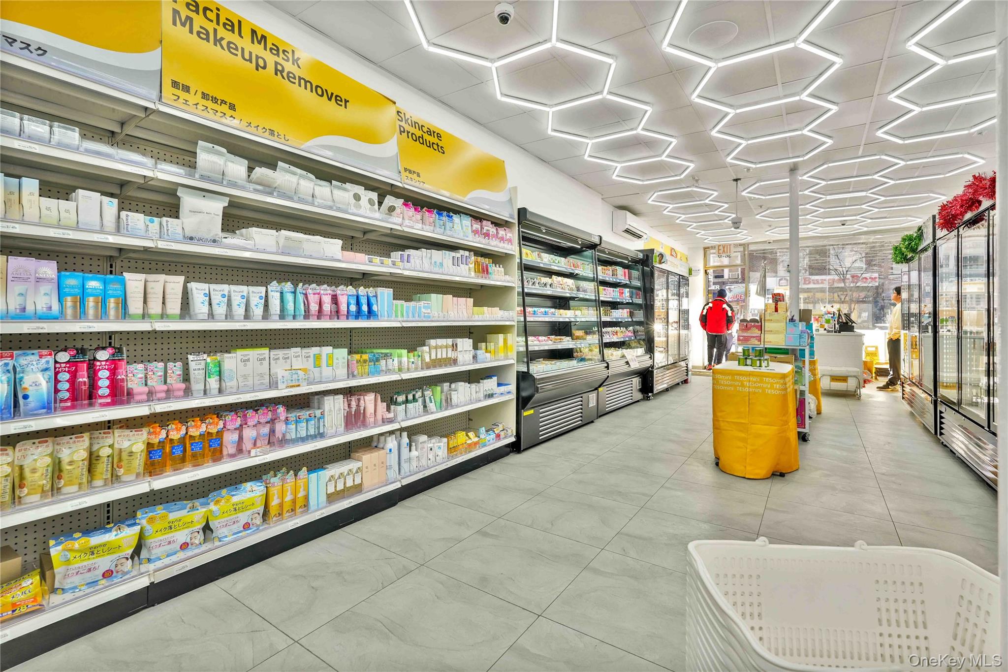 #7 photo, 3617 30th Avenue, Astoria , NY 11103