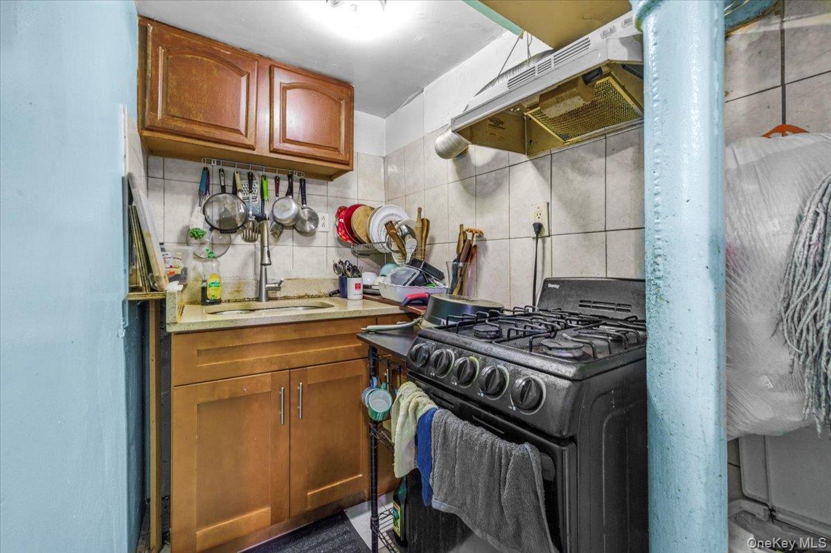 #15 photo, 159-20 Highland Avenue, Jamaica , NY 11432