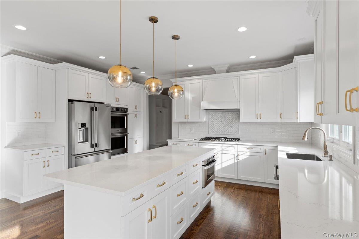 #14 photo, 1781 Cornelius Avenue, Wantagh , NY 11793