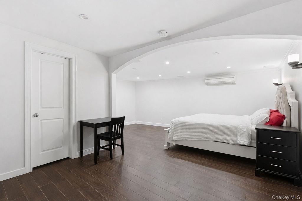 #11 photo, 164-14 85th Street, Howard Beach , NY 11414