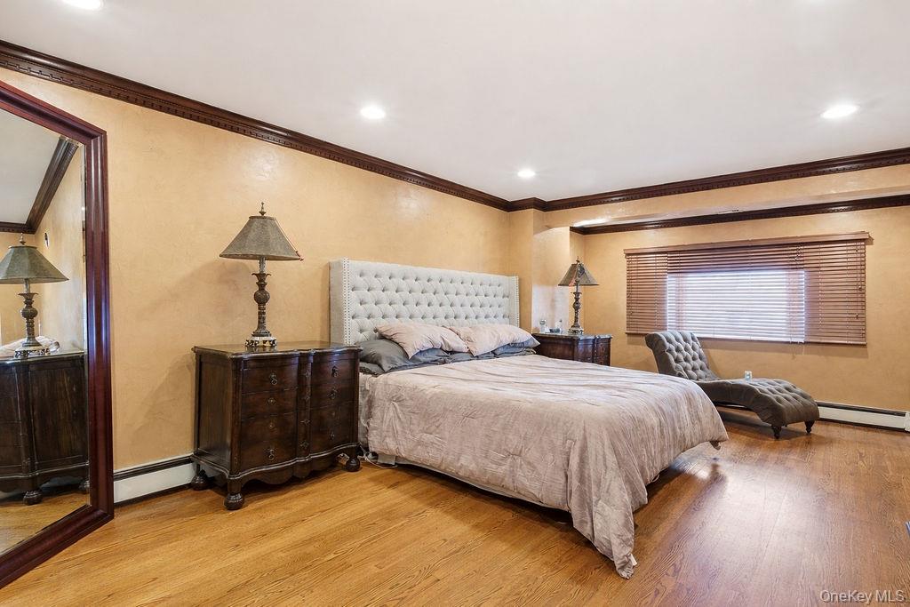 #8 photo, 164-14 85th Street, Howard Beach , NY 11414