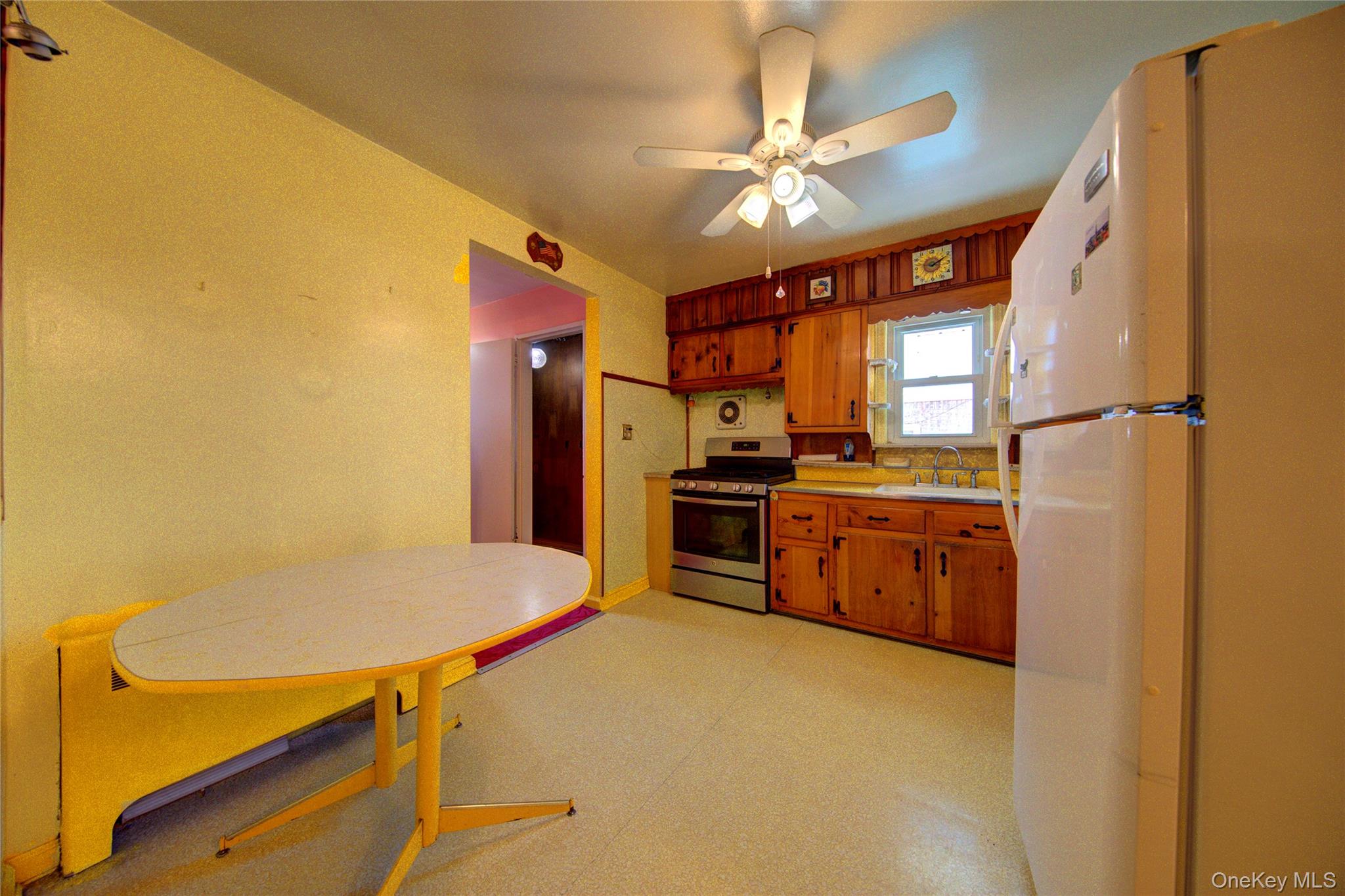 #11 photo, 10 Taft Avenue, Hempstead , NY 11550