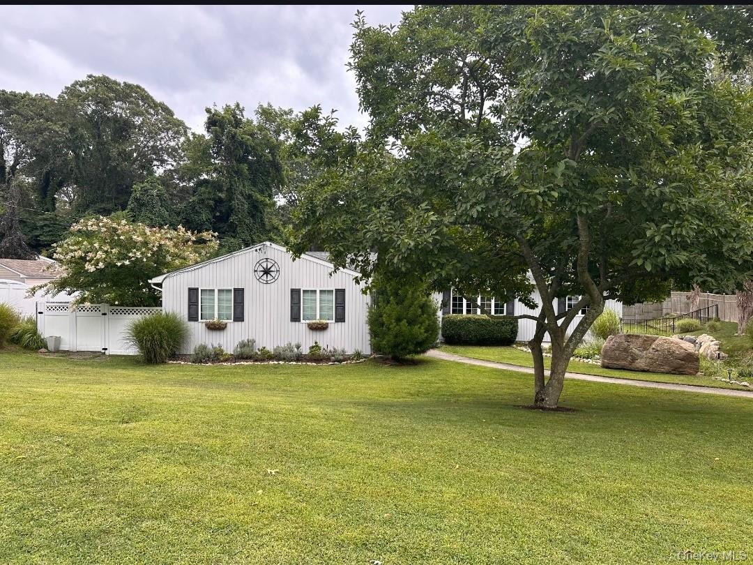 #3 photo, 19 Walnut Drive, 롱 아일랜드 Shoreham , NY 11786