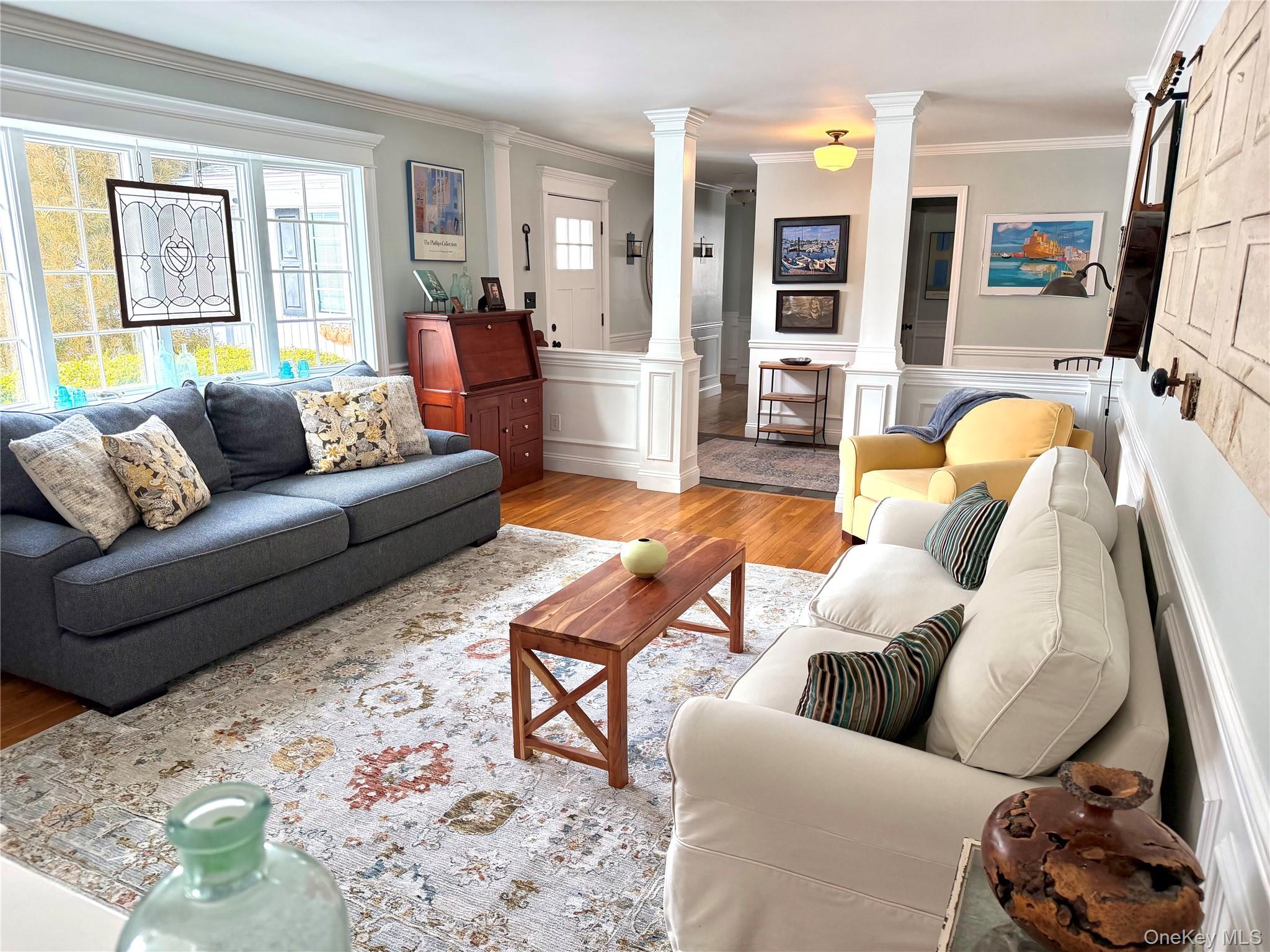 #8 photo, 19 Walnut Drive, Shoreham , NY 11786