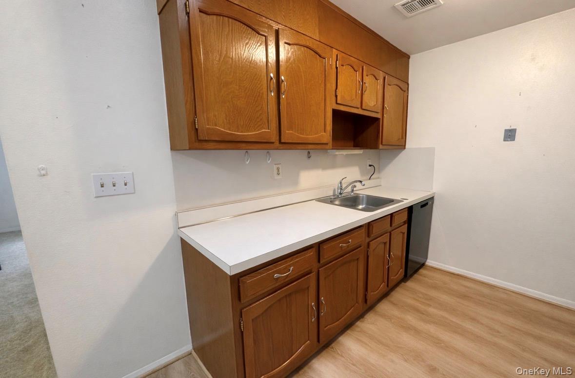 #9 photo, 306 Torquay Court, Ridge , NY 11961