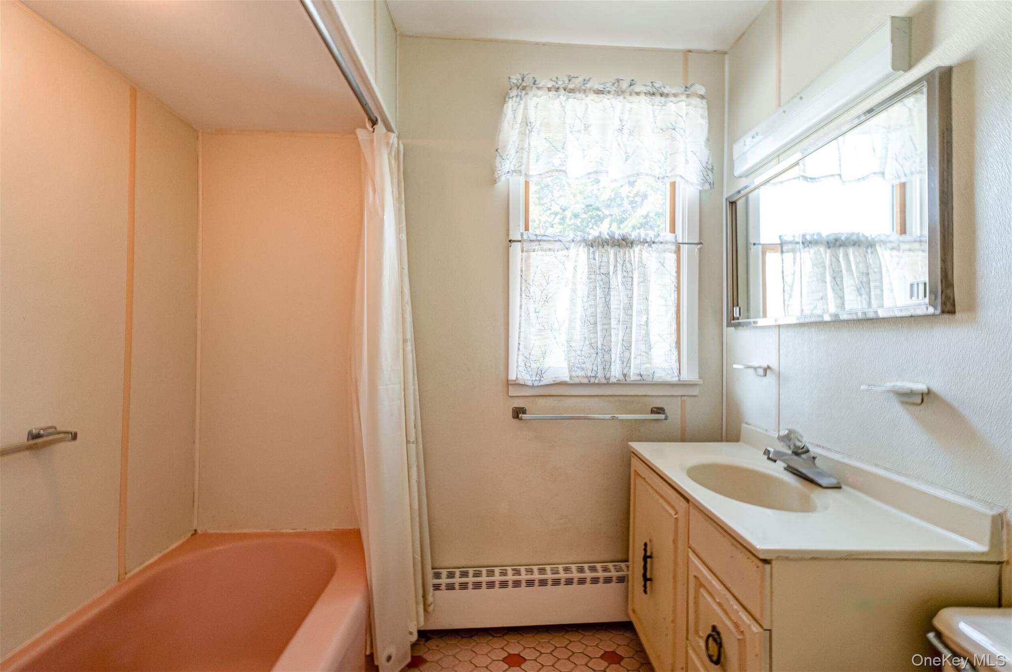 #12 photo, 18 Annetta Avenue, Smithtown , NY 11787