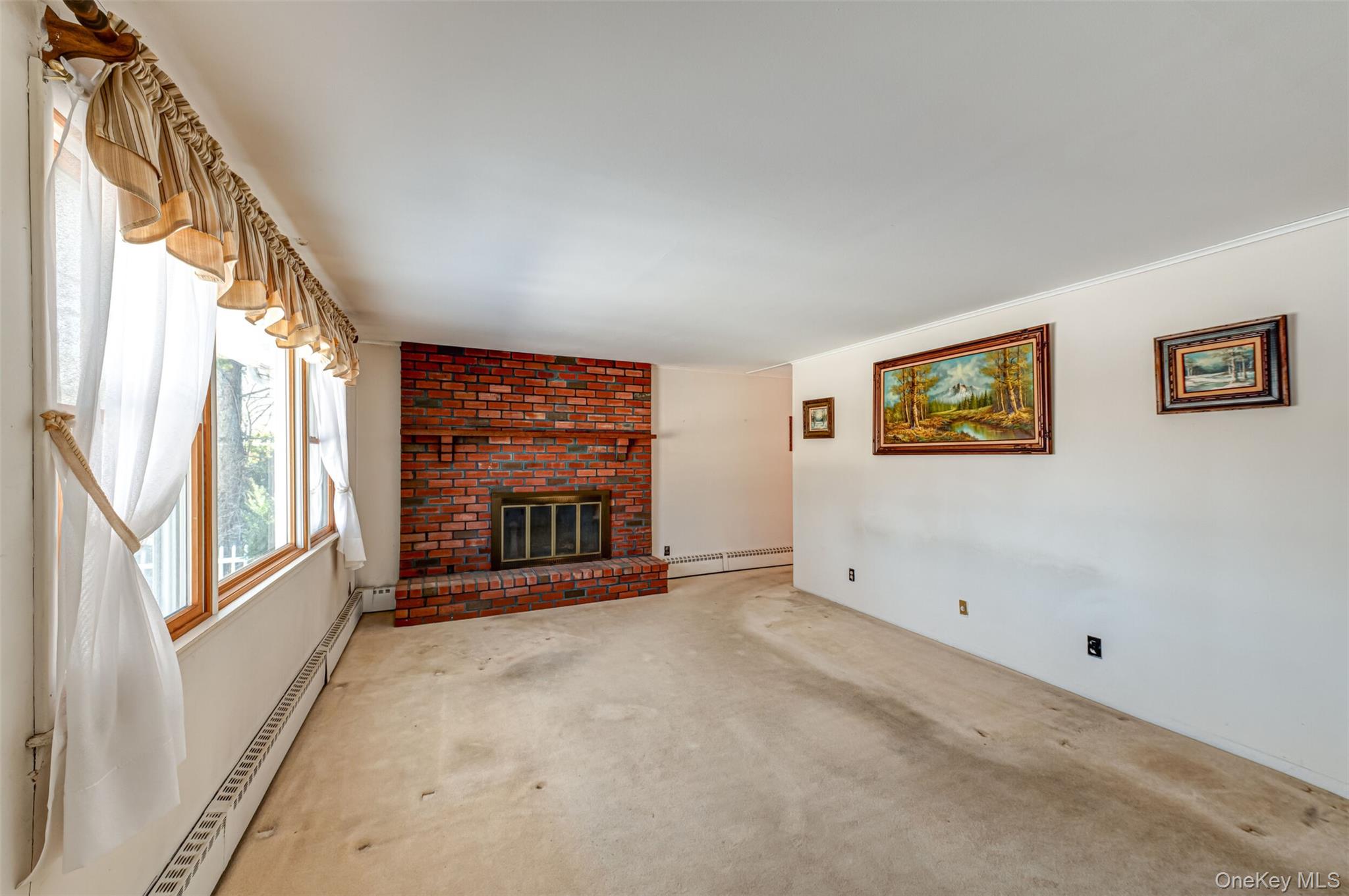 #2 photo, 18 Annetta Avenue, Smithtown , NY 11787