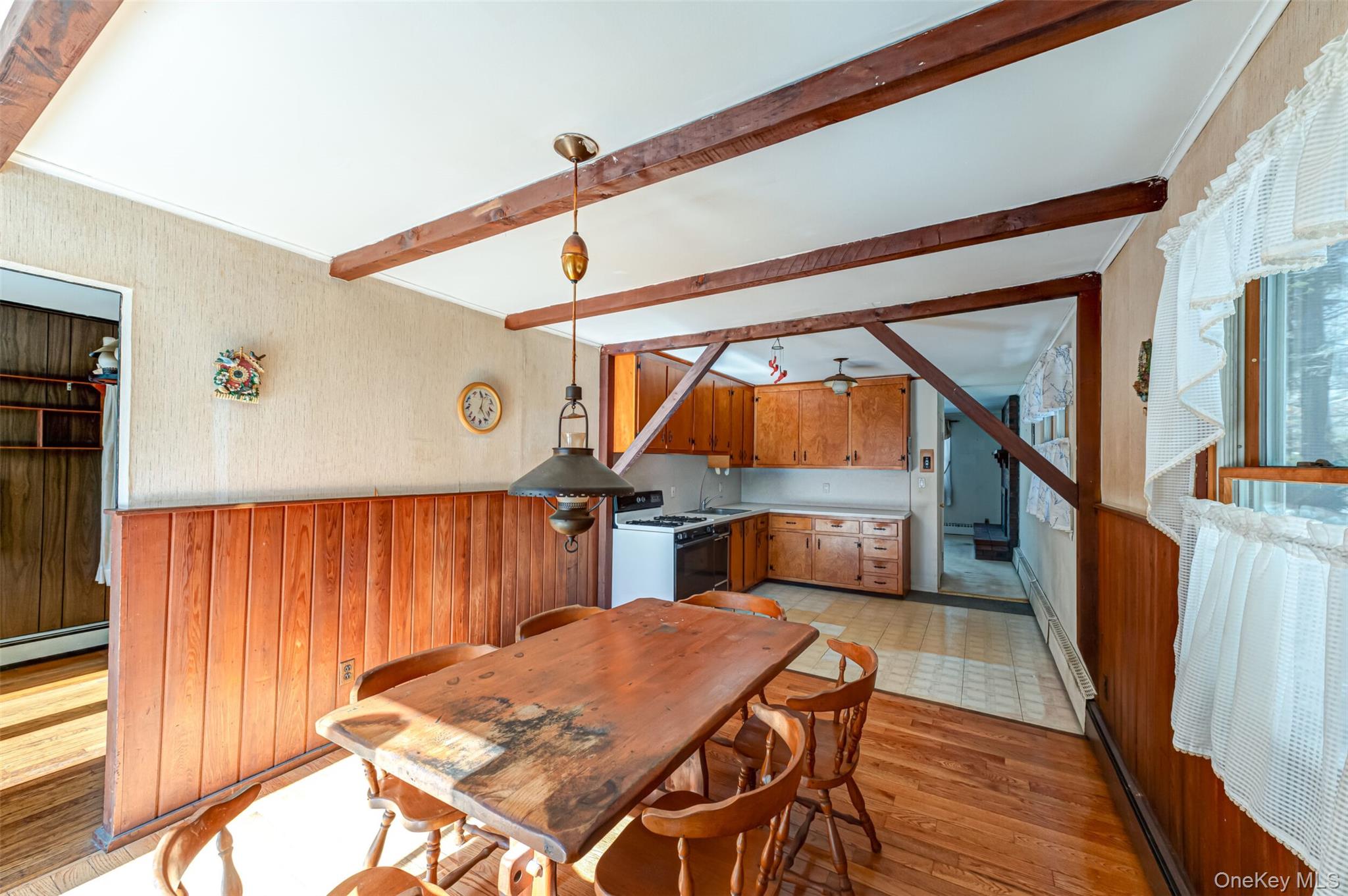 #5 photo, 18 Annetta Avenue, Smithtown , NY 11787