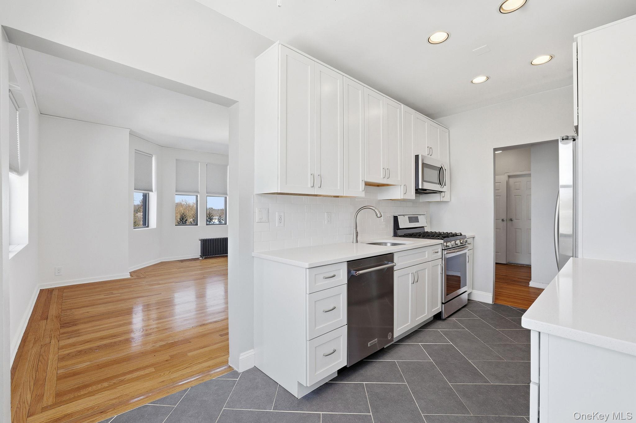 #11 photo, 11 Alden Road, Larchmont , NY 10538