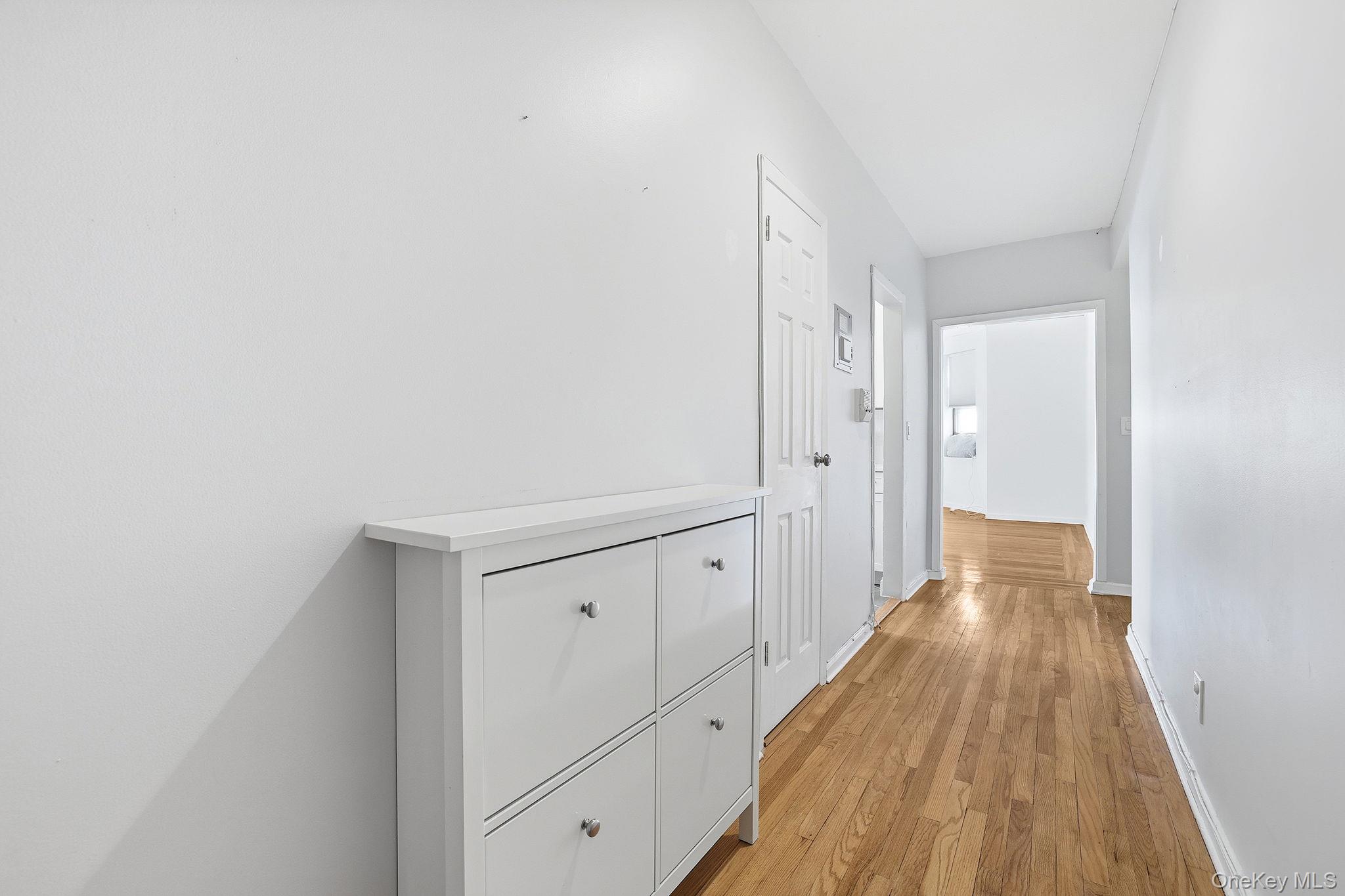 #5 photo, 11 Alden Road, Larchmont , NY 10538