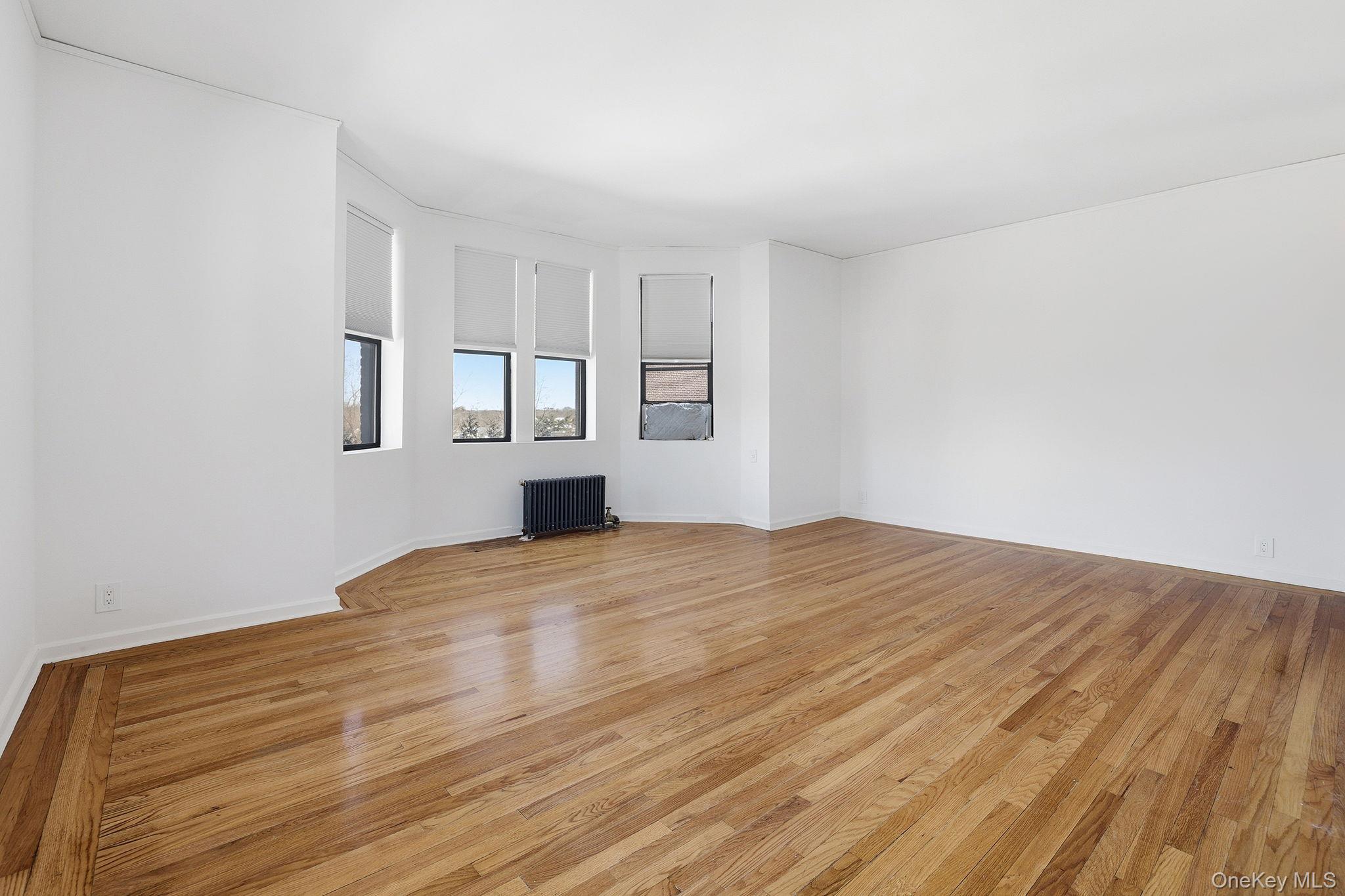 #7 photo, 11 Alden Road, Larchmont , NY 10538