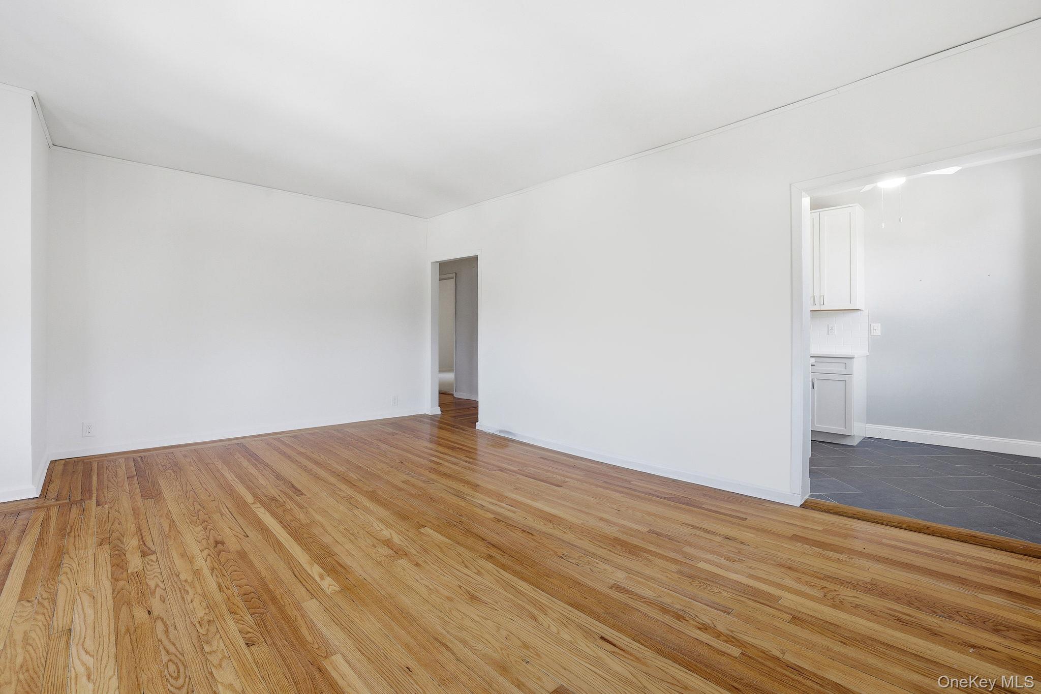 #9 photo, 11 Alden Road, Larchmont , NY 10538